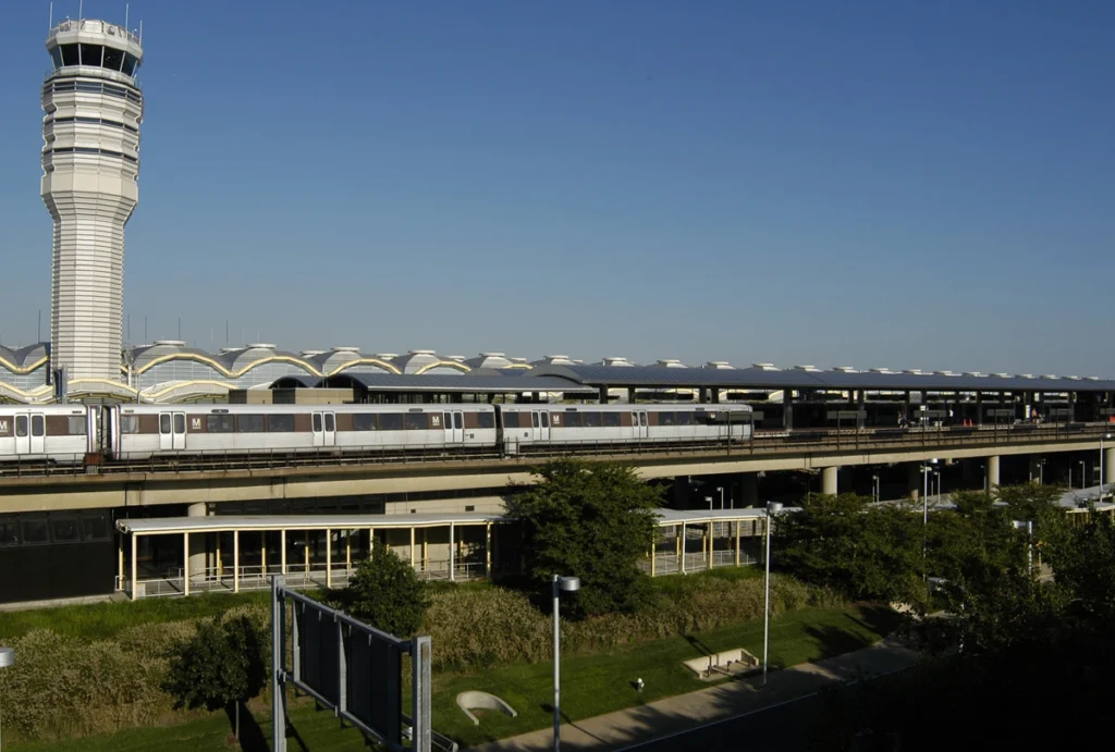 Blue line to National Airport